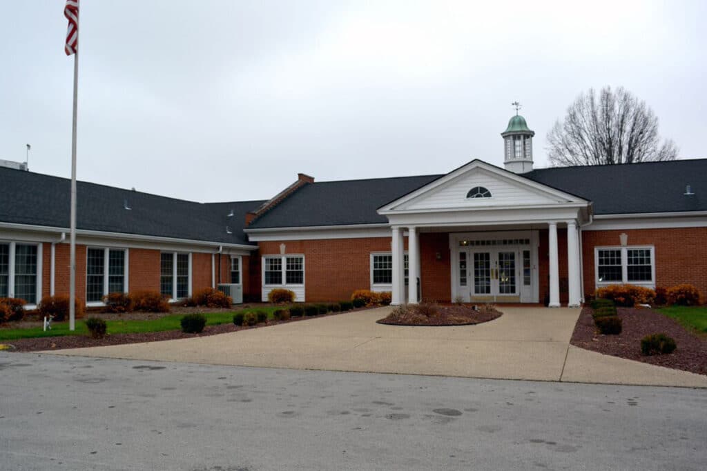East Post Photos | Louisville East Post Acute