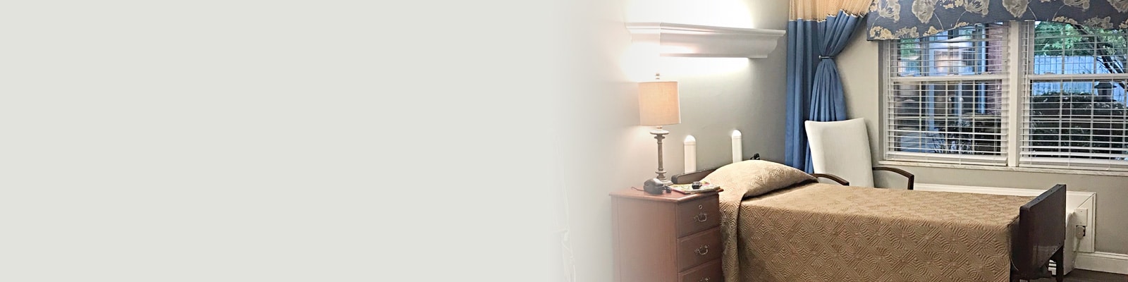 A patients room at Louisville east